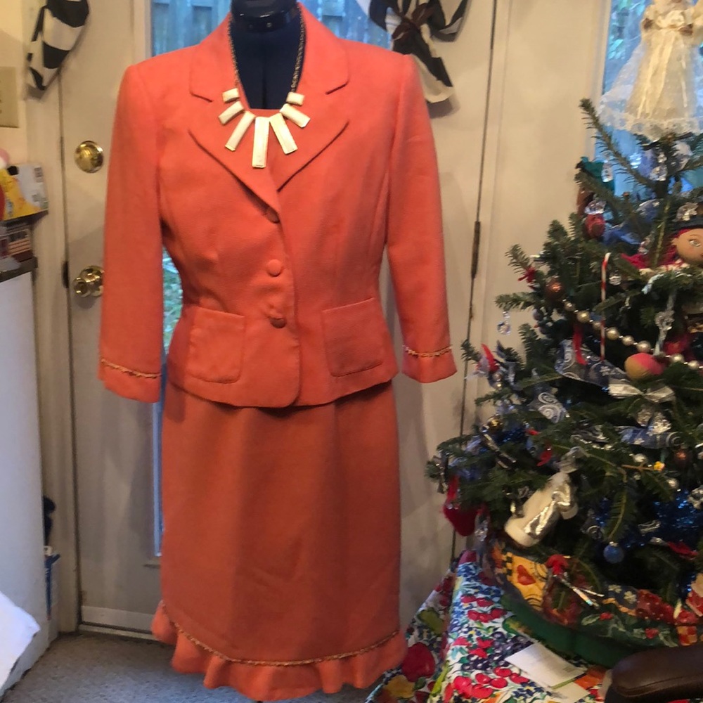 Julian Taylor 2 Pc Dress Suit Size 10